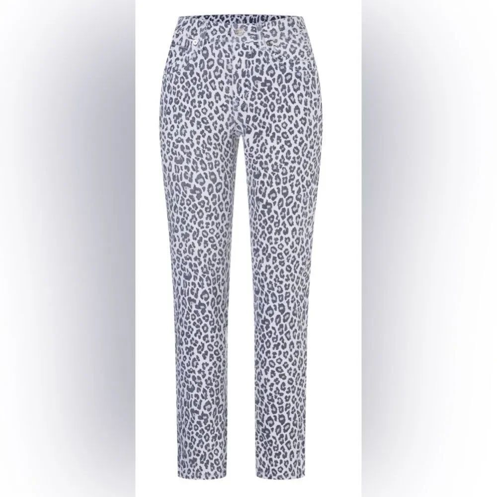 The Melanie trousers by MAC in fresh animal print
